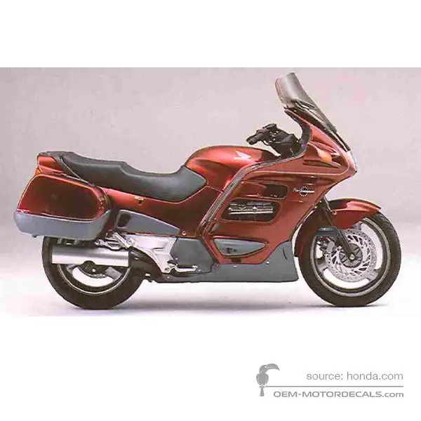 Honda ST1100 ABS PAN EUROPEAN 1996 - Red - Candy Wineberry Red