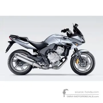 Honda CBF600S 2009 - Srebrny - Quasar Silver Metallic