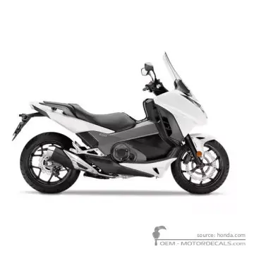 Honda INTEGRA 750 2016 - Pearl Glare White