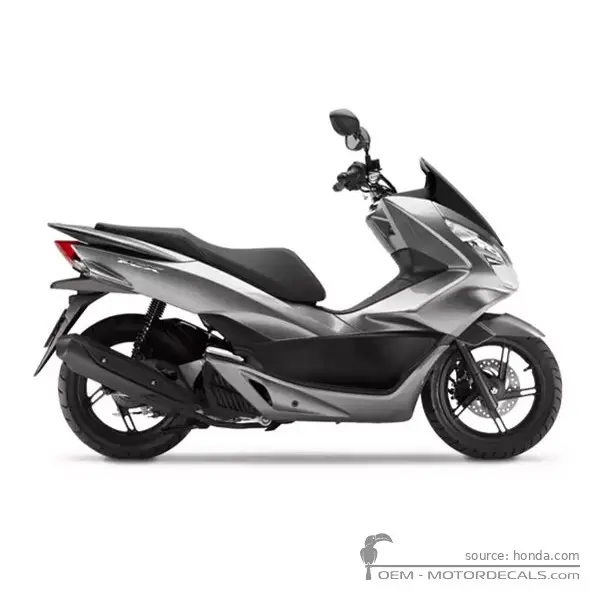 Honda PCX125 2017 - Moondust Silver Metallic