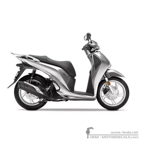 Honda SH150i 2017 - Lucent Silver Metallic