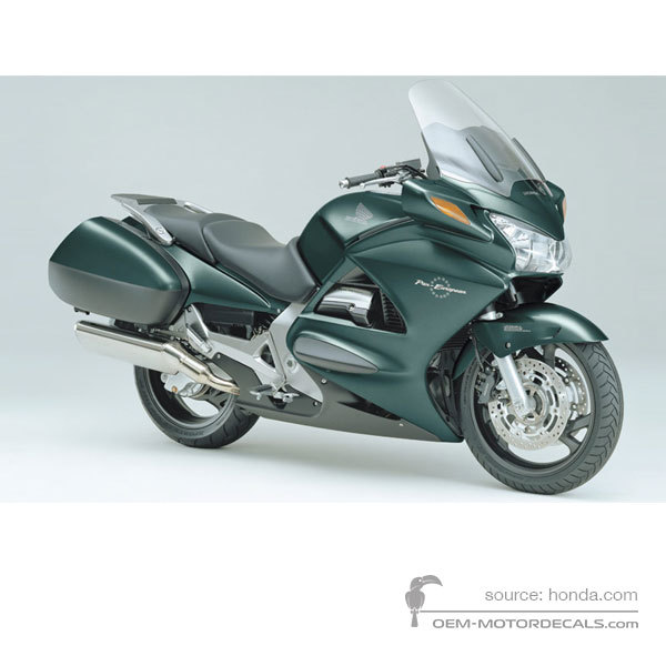 Decals for Honda ST1300 PAN EUROPEAN 2002 - Green • Honda OEM Decals