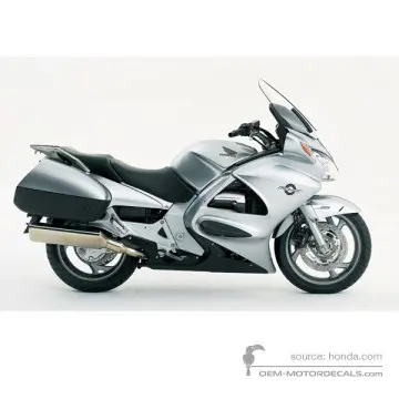 Honda ST1300 PAN EUROPEAN 2004