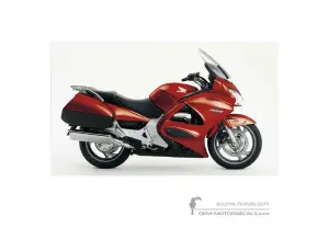 Decals for Honda ST1300 PAN EUROPEAN 2004 - Red • Honda OEM Decals
