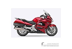 Adesivi per Honda ST1300 PAN EUROPEAN 2014 - Rosso • Honda Adesivi OEM