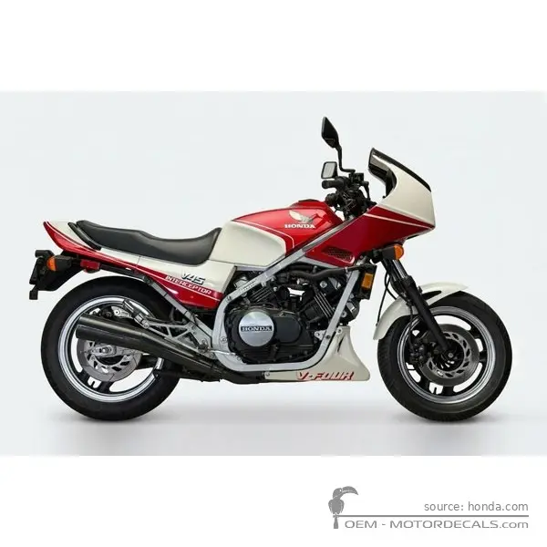 Honda VF750 F V45 Interceptor 1983 - Candy Bourgogne Red