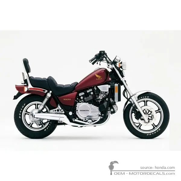Honda VF750 C V45 Magna 1986 - Candy Scorpio Red