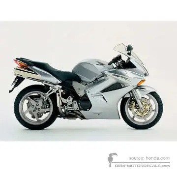 Honda VFR800 VTEC 2004 - Srebrny - Digital Silver Metallic