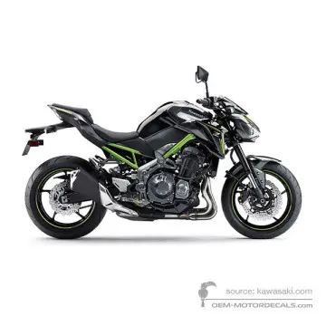 Kawasaki Z900 | ZR900 2017 - Pearl Mystic Grey