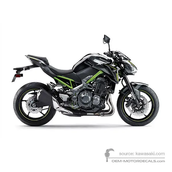 Kawasaki Z900 | ZR900 2017 - Pearl Mystic Grey