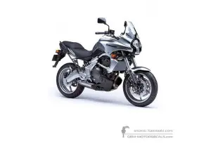 Naklejki do Kawasaki KLE650 VERSYS 2007 - Srebrny • Kawasaki Naklejki OEM