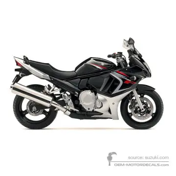 Suzuki GSC650F 2008 - Czarny - Pearl Nebular Black / Metallic Mystic Silver