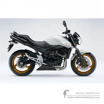 Suzuki GSR600 2010 - White - Pearl Mirage White