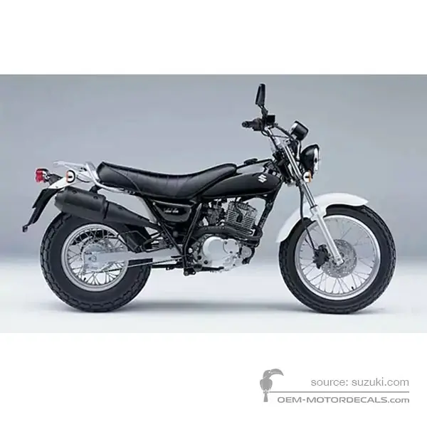 Suzuki RV125 VANVAN 2005 - Zwart - Black