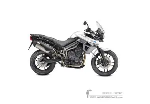 Decals for TRIUMPH TIGER 800XR 2016 - White • Triumph OEM Decals