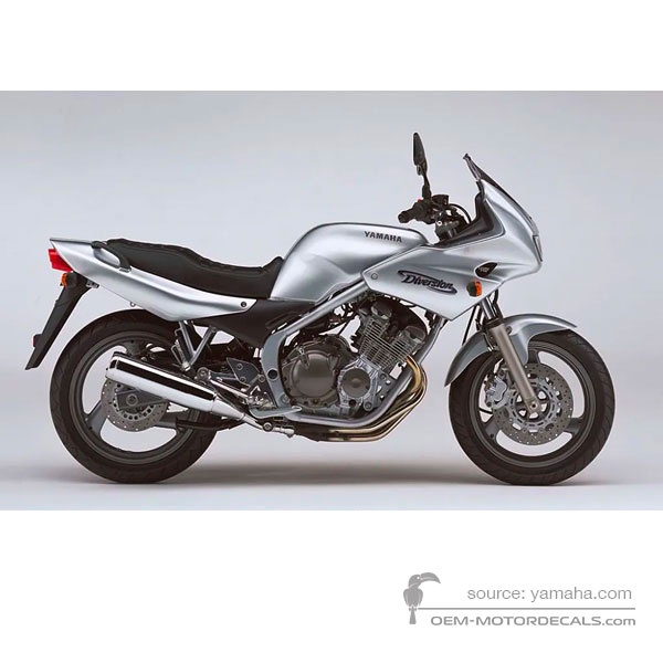 Decals for Yamaha XJ600S DIVERSION 2002 - Silver • Yamaha OEM Decals
