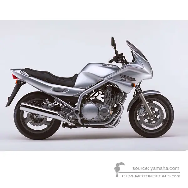 Yamaha XJ900S DIVERSION 2002 - Silber - Silver Metallic 1