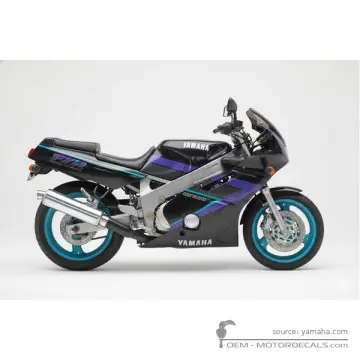 Yamaha FZR600 1992 - Vmax Blue