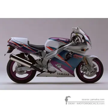 Yamaha FZR600 1994 - Bluish White Cocktail 1