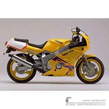 Yamaha FZR600 1995 - Reddish Yellow Cocktail 1