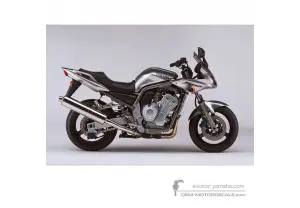 Aufkleber für Yamaha FZS1000 FAZER 2002 - Silber • Yamaha OEM-Aufkleber