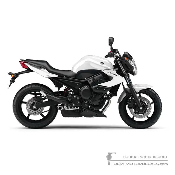 Yamaha XJ6 DIVERSION 2011 - Wit - Bluish White Cocktail 1