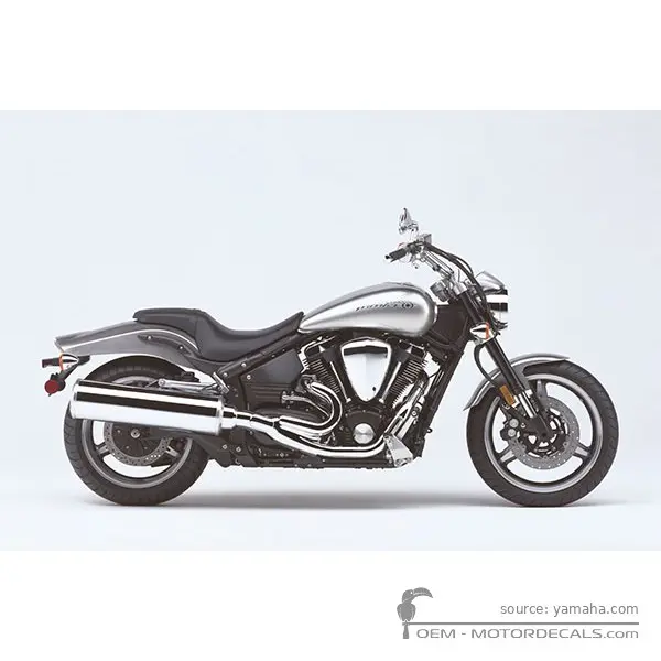 Yamaha XV1700 2003 - Silver 3