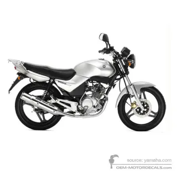 Yamaha YBR125 2005 - Szary - Light Gray Metallic 3