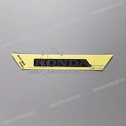 Naklejka na przednią owiewkę (czasza)