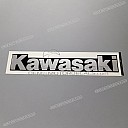 Naklejka z logo KAWASAKI na dolną owiewkę