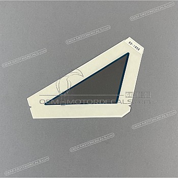 Front cowling decal, right side