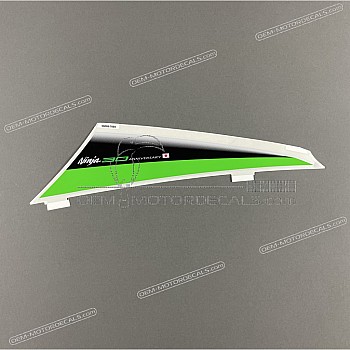 Front cowling decal, right side