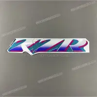 REPRODUCTION Zijpaneel sticker, linkerkant X560501930