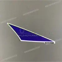 REPRODUCTION Adesivo carena anteriore superiore, lato destro X560611341