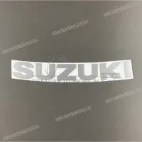 SUZUKI Emblemat SUZUKI na zbiornik paliwa X6811112C301ZY