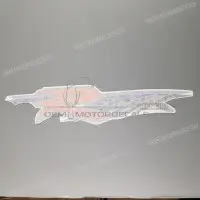REPRODUCTION Autocollant carénage arrière queue, côté droit X6813146E001WJ