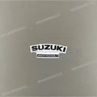 SUZUKI Emblemat SUZUKI na zbiornik paliwa X6816116G0020G