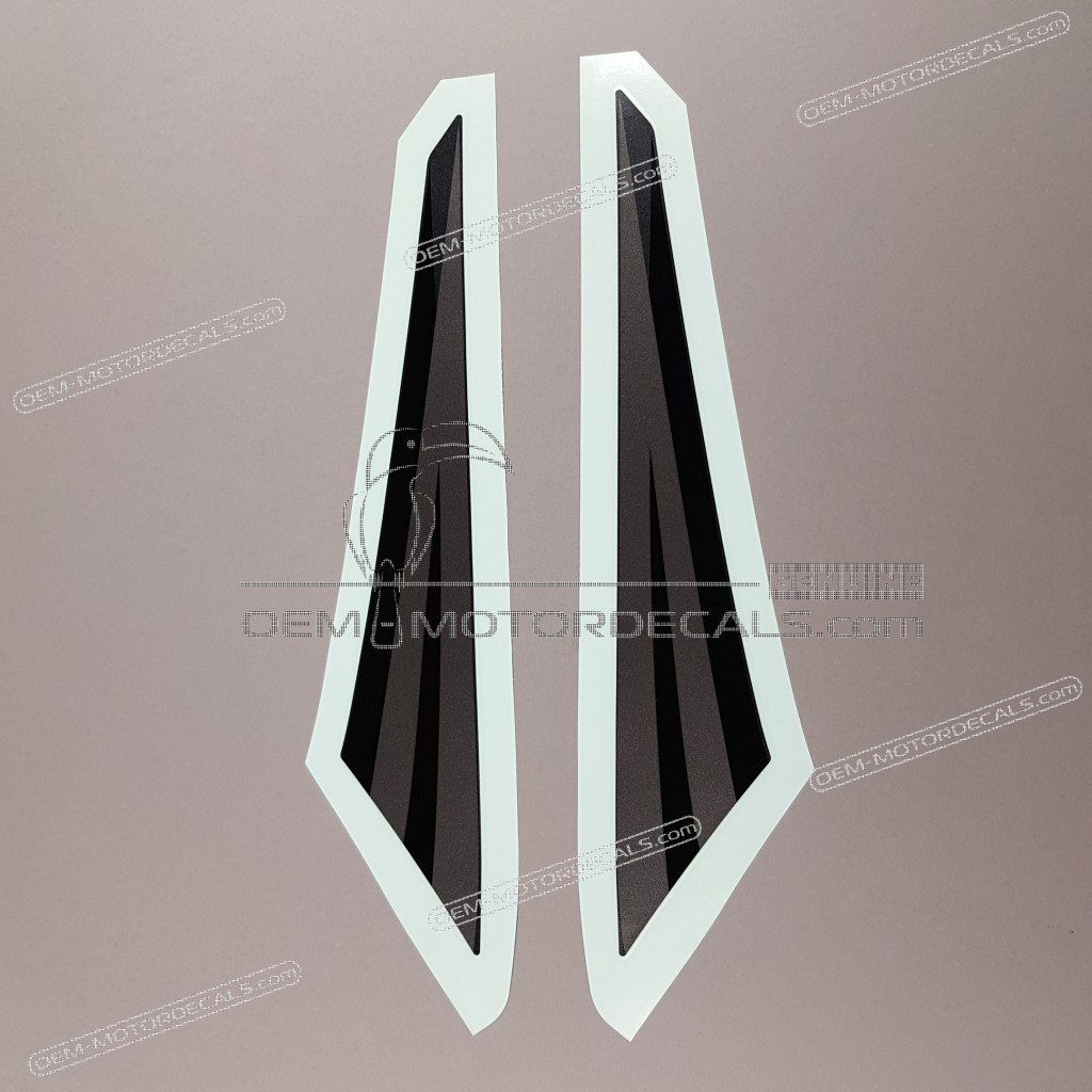 Suzuki-6811015H00EWW