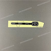 SUZUKI Heckverkleidung Aufkleber, Rechte Seite 68131-25L00-AHW