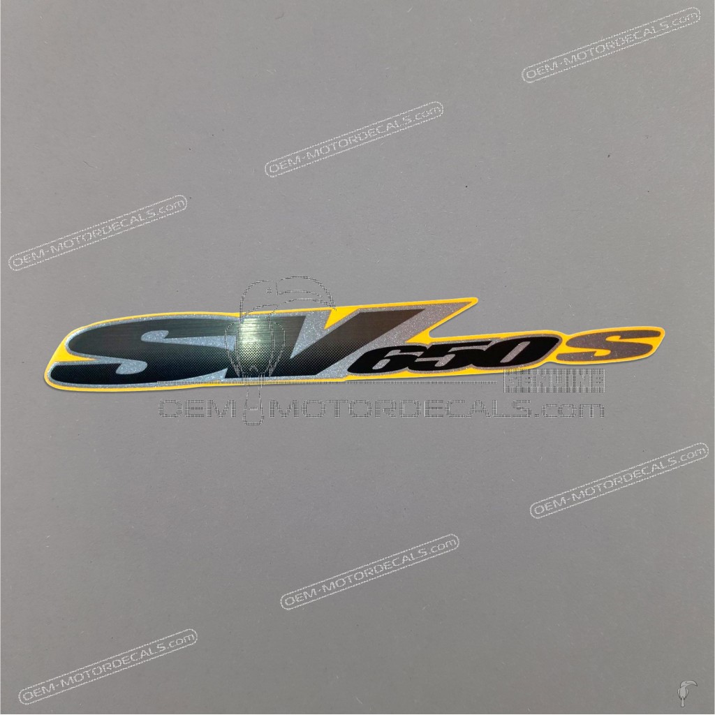 Suzuki SV650S Seitenverkleidungs-Emblem OEM 6818120F00N0K