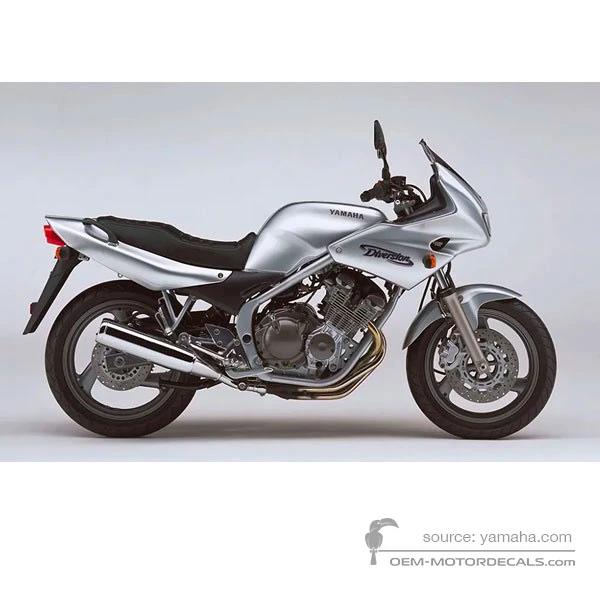 Adesivi per Yamaha XJ600S DIVERSION 2002 - Argento • Yamaha Adesivi OEM
