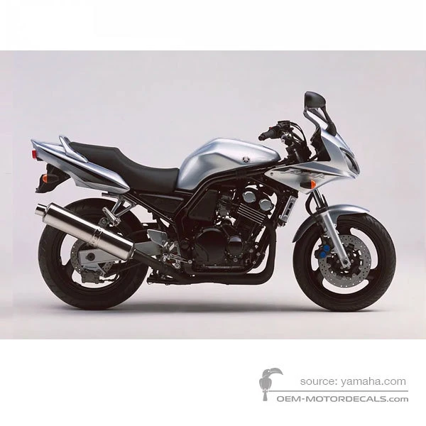 Aufkleber für Yamaha FZS600 FAZER 2003 - Silber • Yamaha OEM-Aufkleber