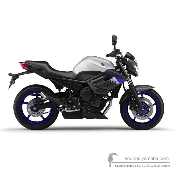 Adesivi per Yamaha XJ6 DIVERSION 2015 - Argento • Yamaha Adesivi OEM