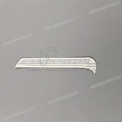 Pegatina para carenado frontal