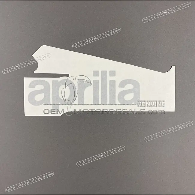 Aprilia-899873