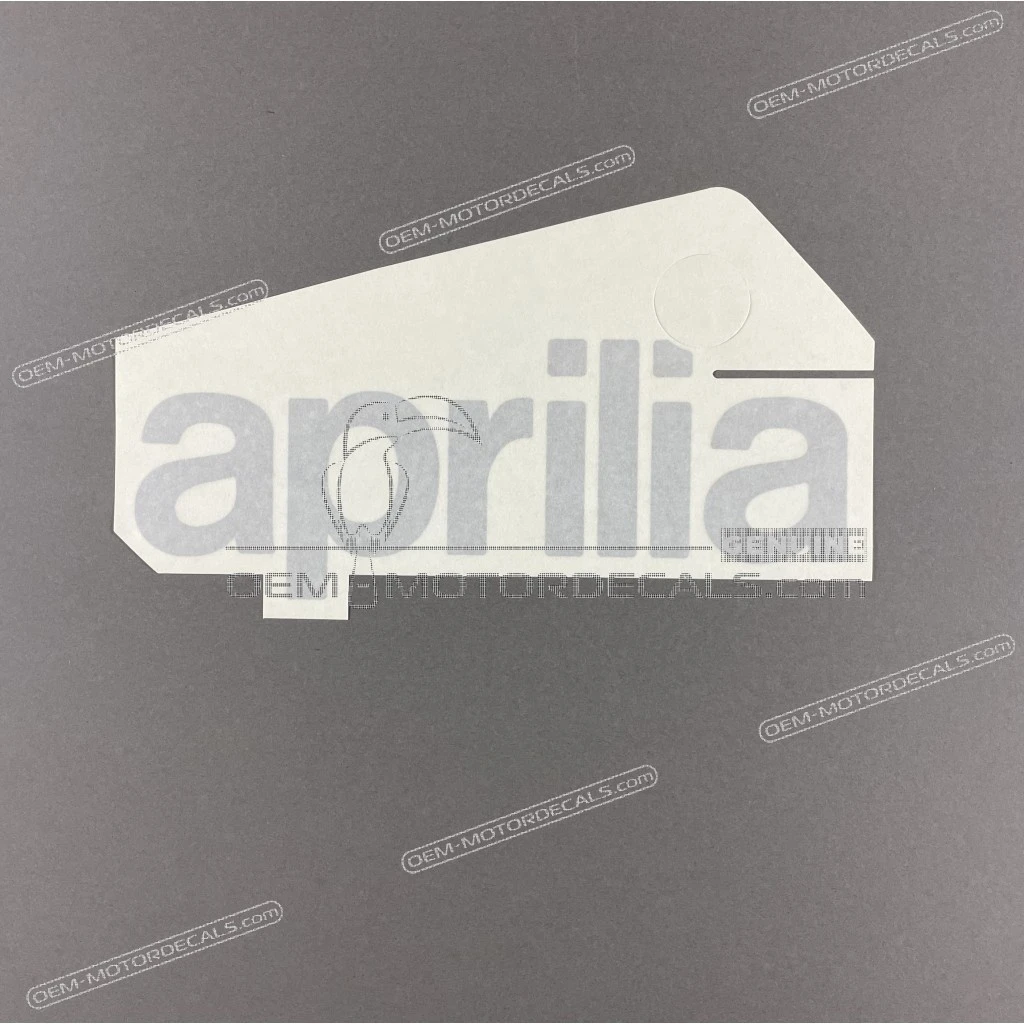 Aprilia-899874