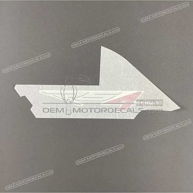 Aprilia-899878