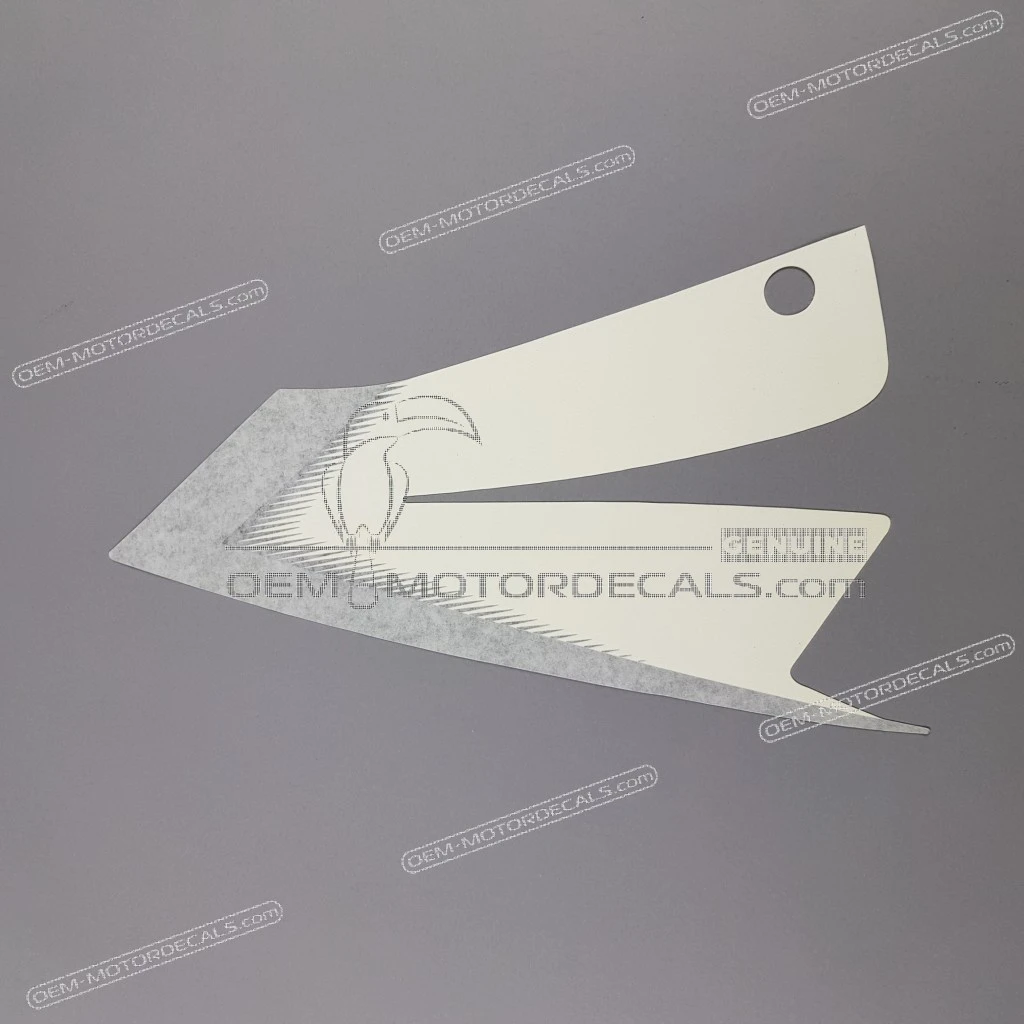 Aprilia-AP8177432-23