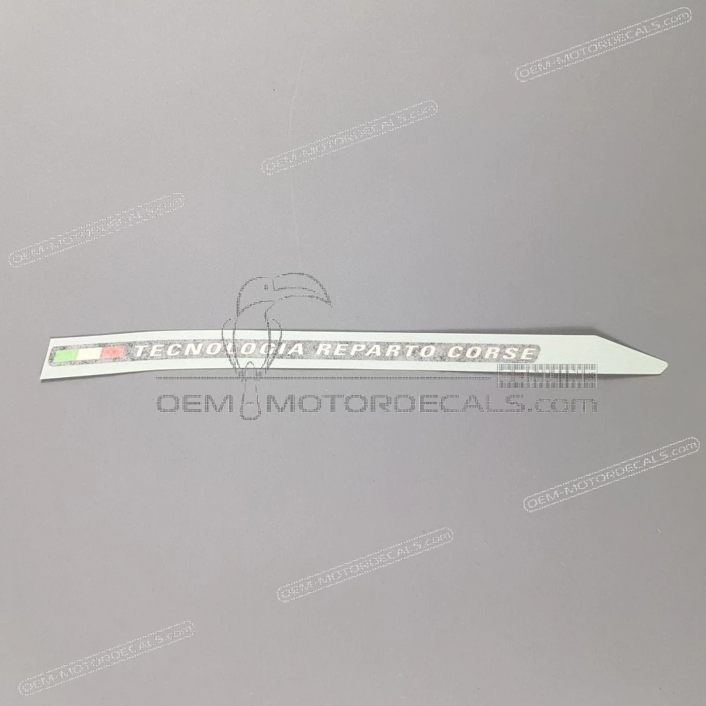Aprilia-AP8257399A10