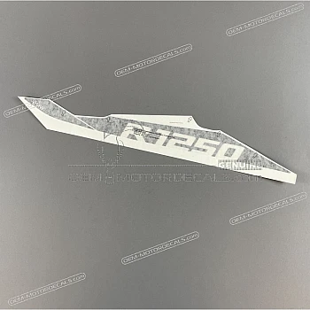 Naklejka na przednią owiewkę (czasza), lewa strona